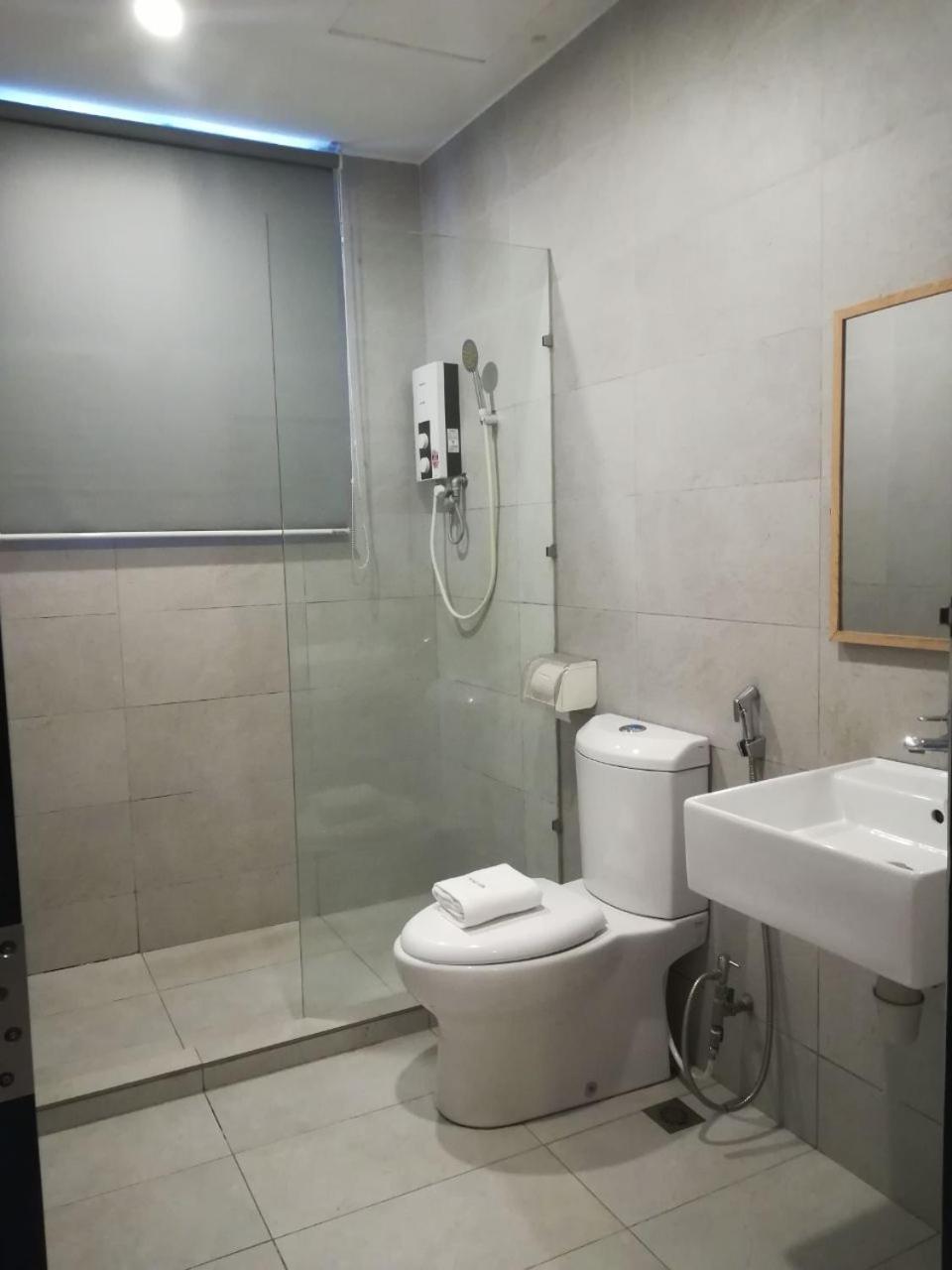 The Daily Hotel Kota Kinabalu Luaran gambar
