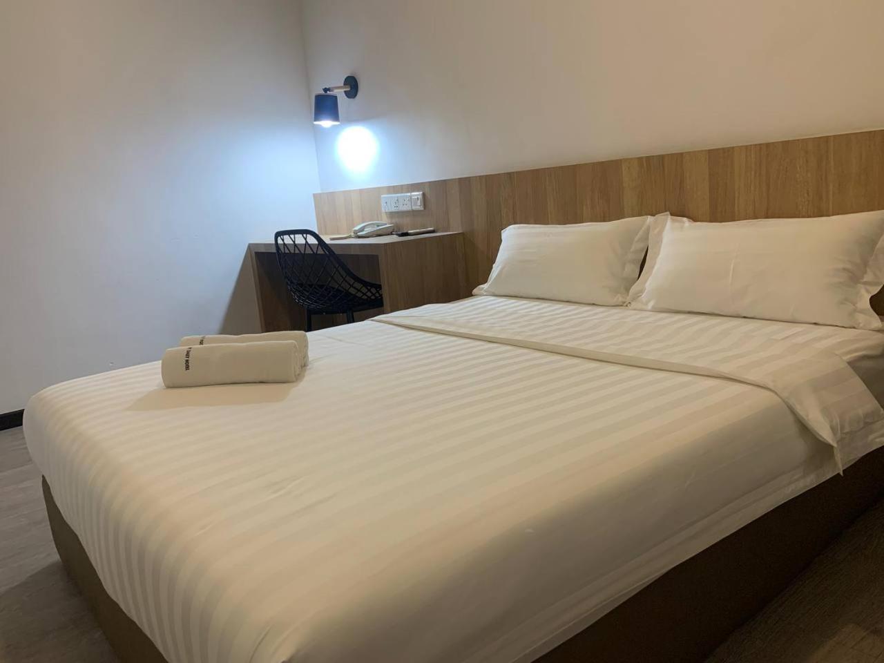 The Daily Hotel Kota Kinabalu Luaran gambar