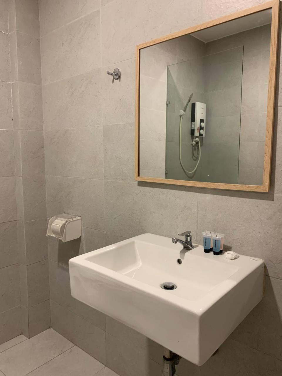 The Daily Hotel Kota Kinabalu Luaran gambar