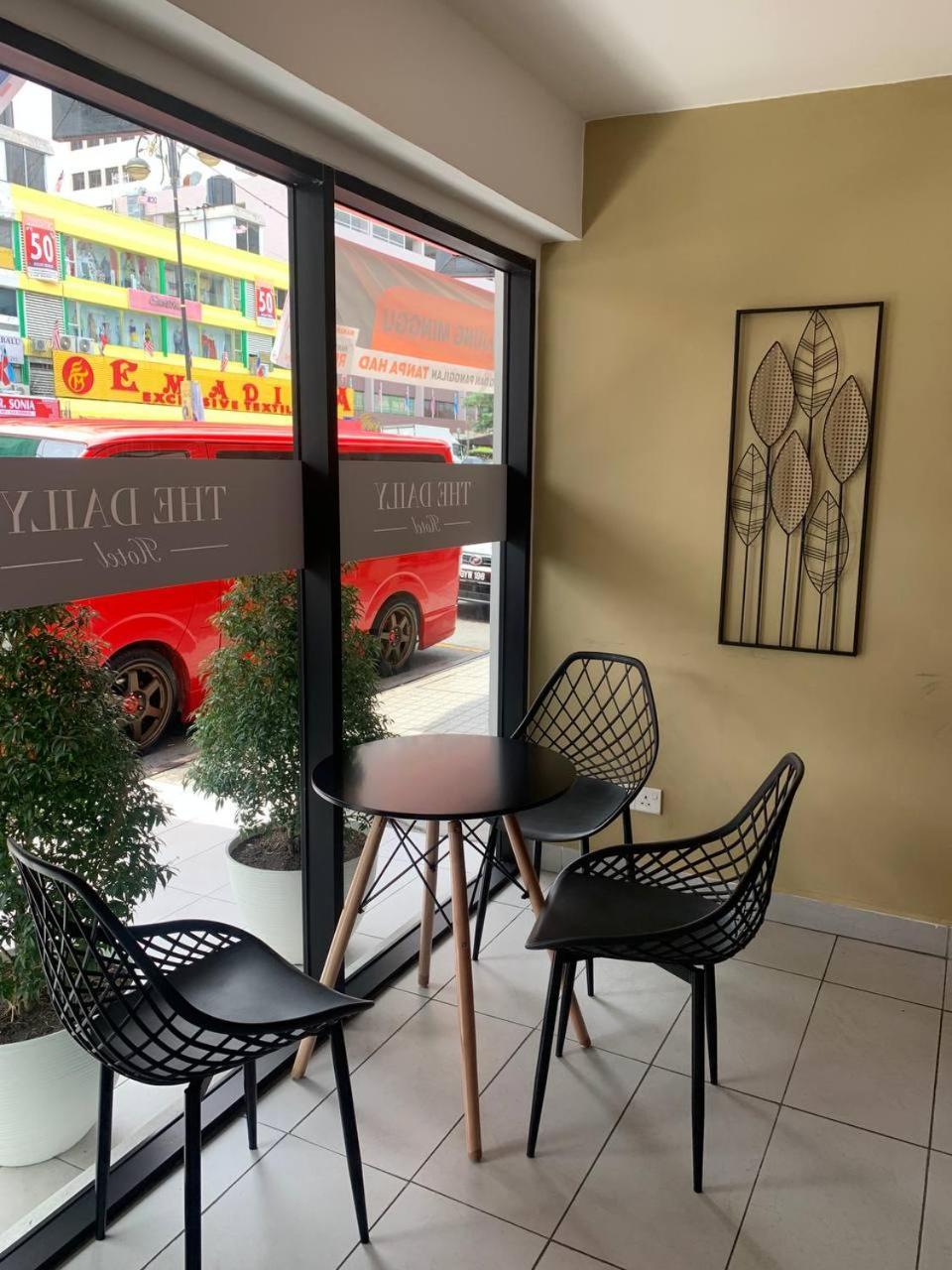 The Daily Hotel Kota Kinabalu Luaran gambar